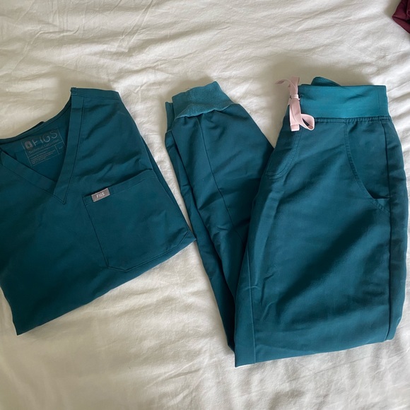 FIGS - Picture 1 of 3